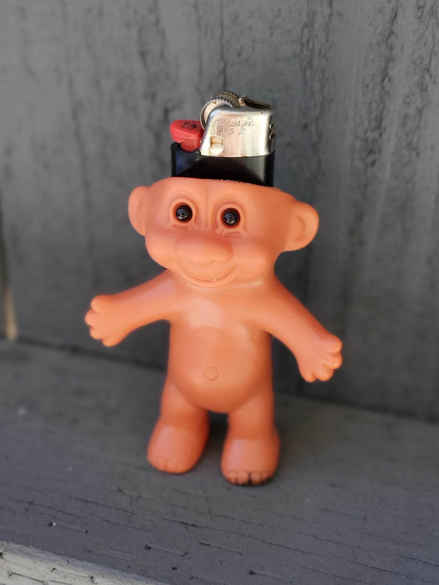 Troll lighter holder