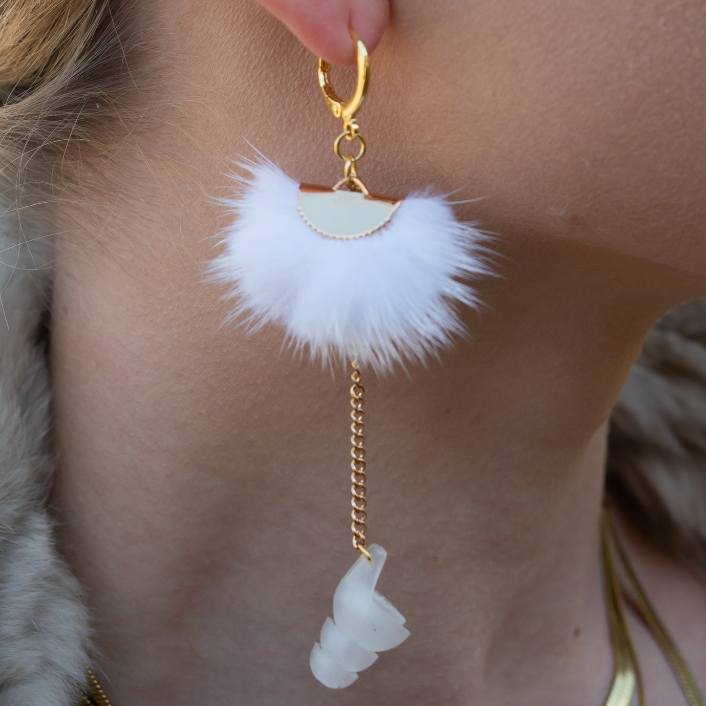 Earplug Earring White Fan