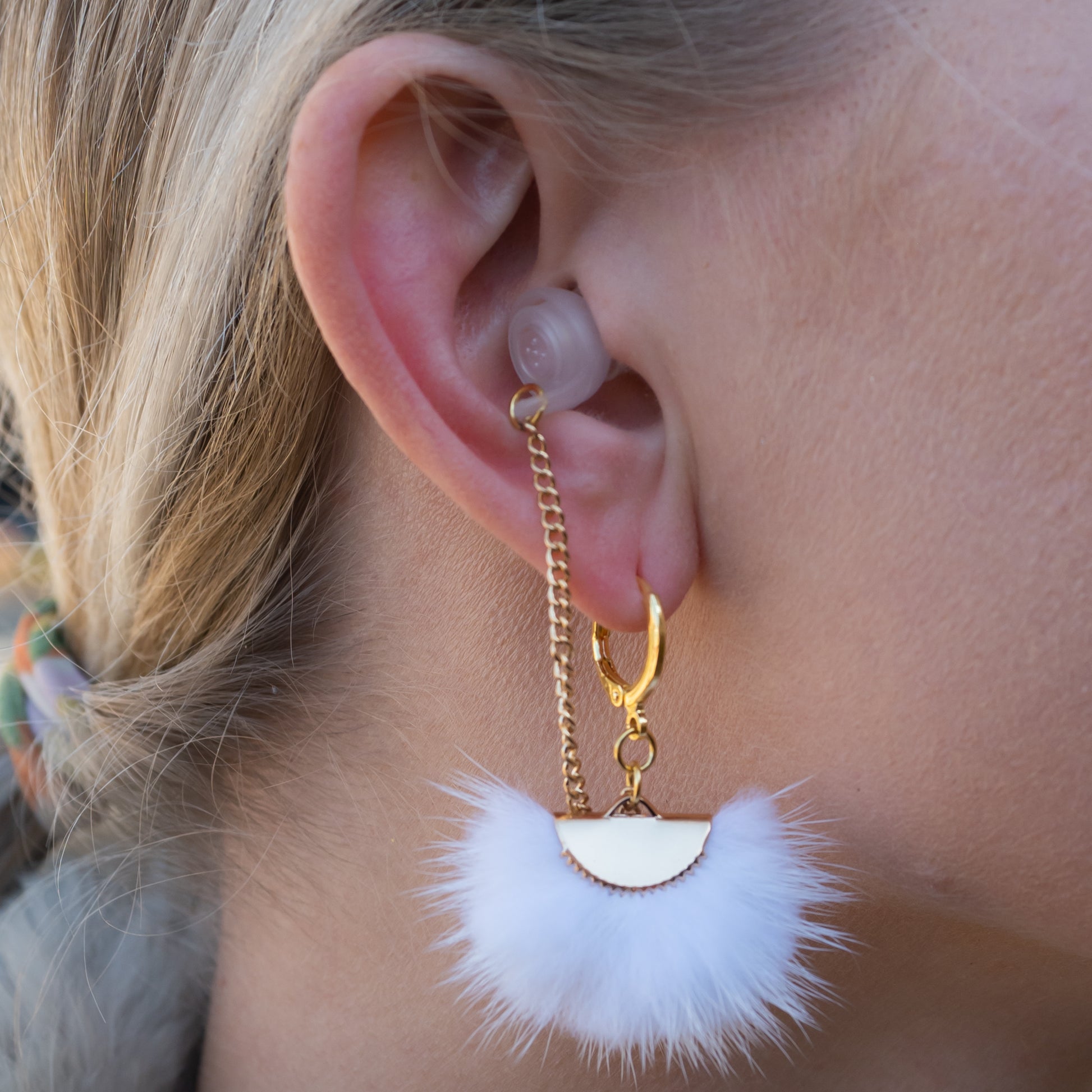 Earplug Jewelry White Fan